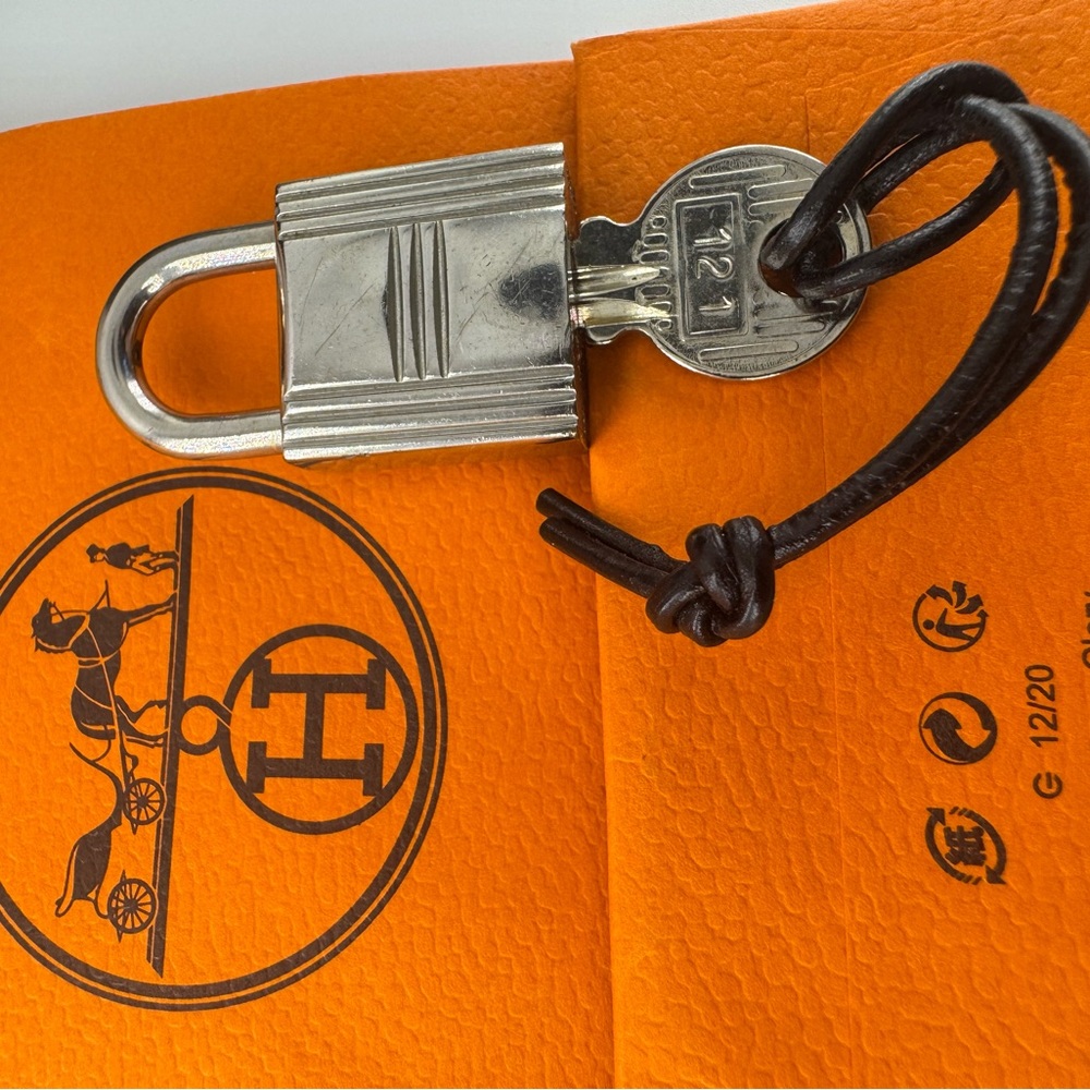 Hermès Cadena Padlock Palladium Lock W Key & strap Charm Necklace Rare Authentic - Picture 12 of 16